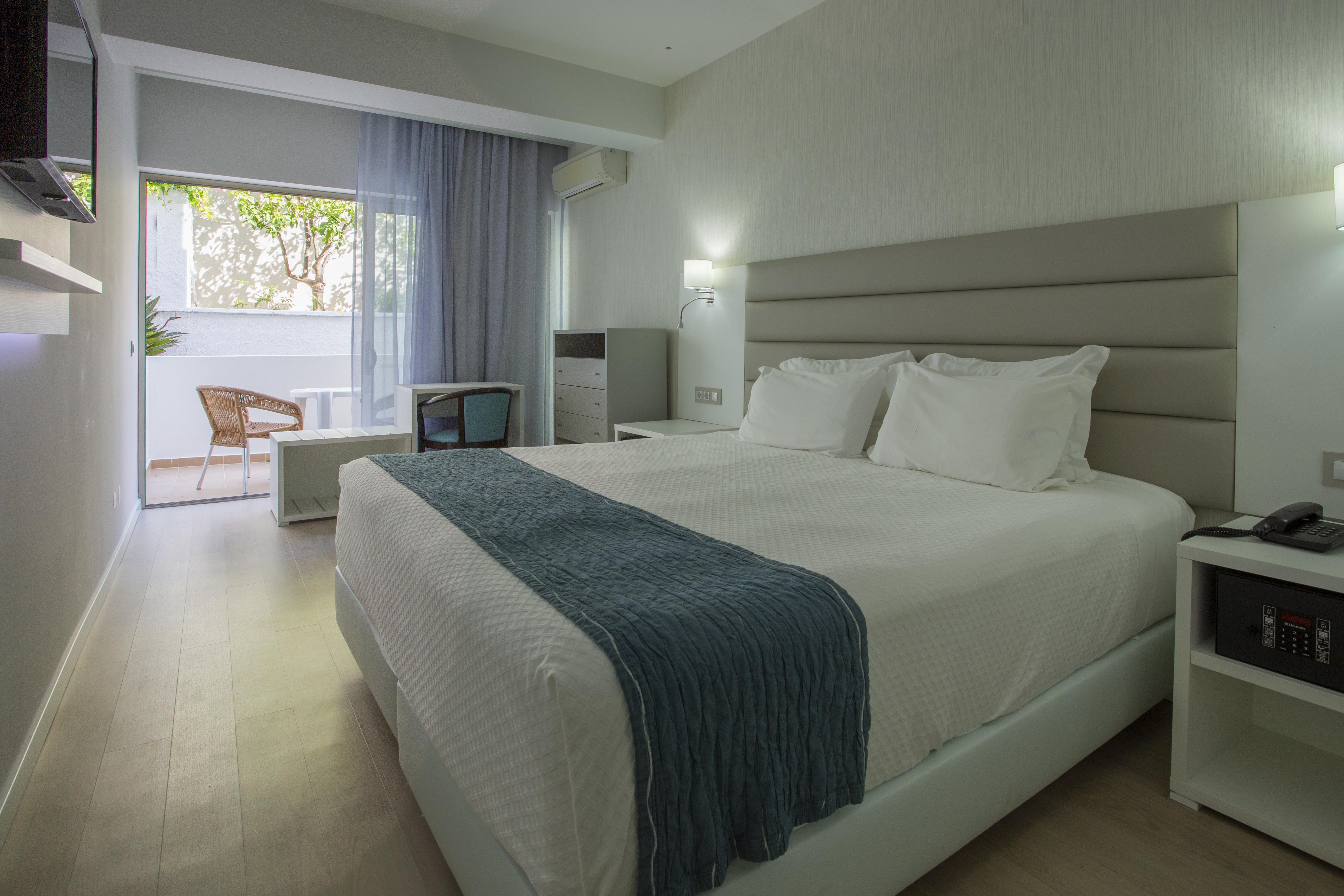 Carvi Beach Hotel Lagos Bagian luar foto