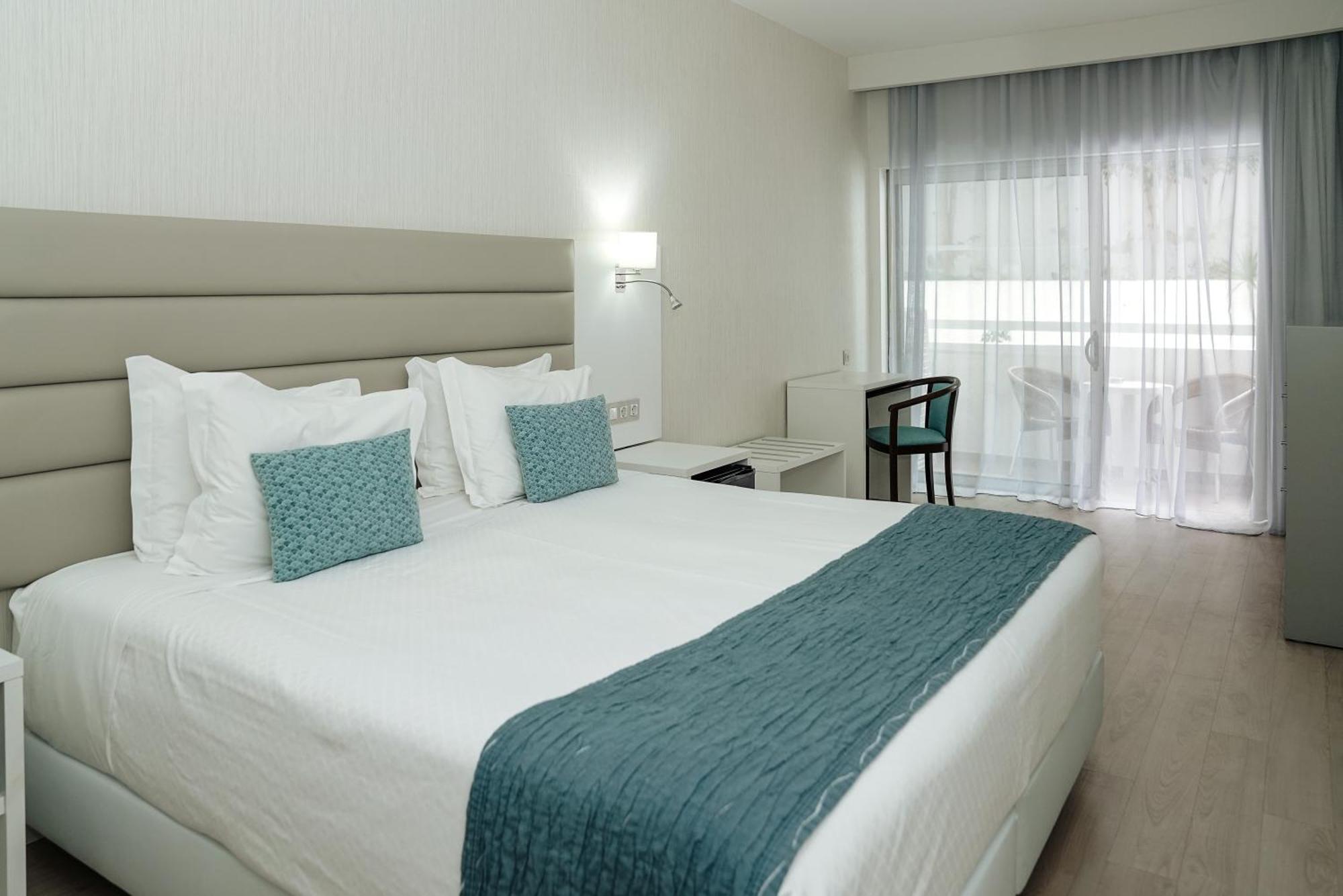 Carvi Beach Hotel Lagos Bagian luar foto