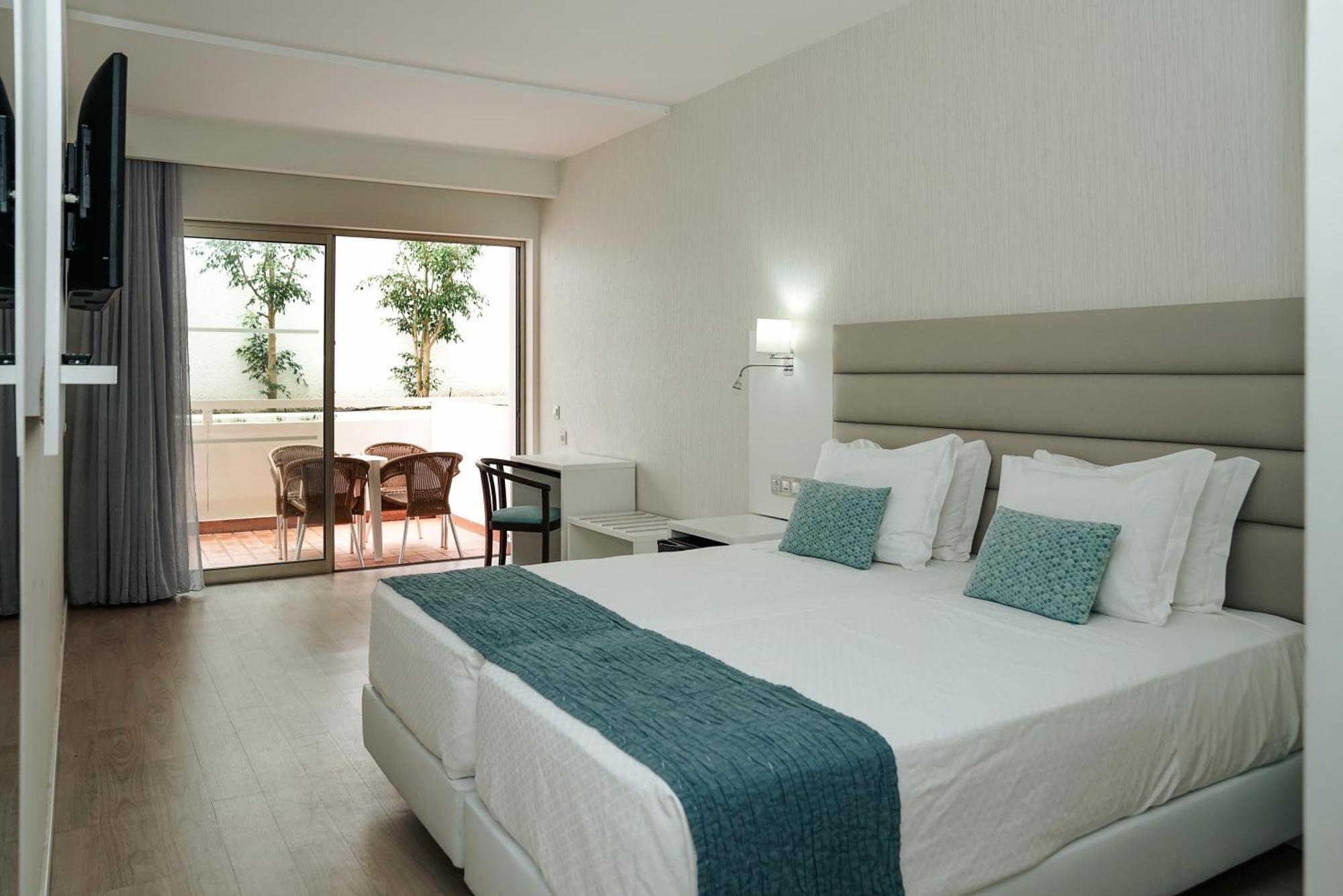 Carvi Beach Hotel Lagos Bagian luar foto