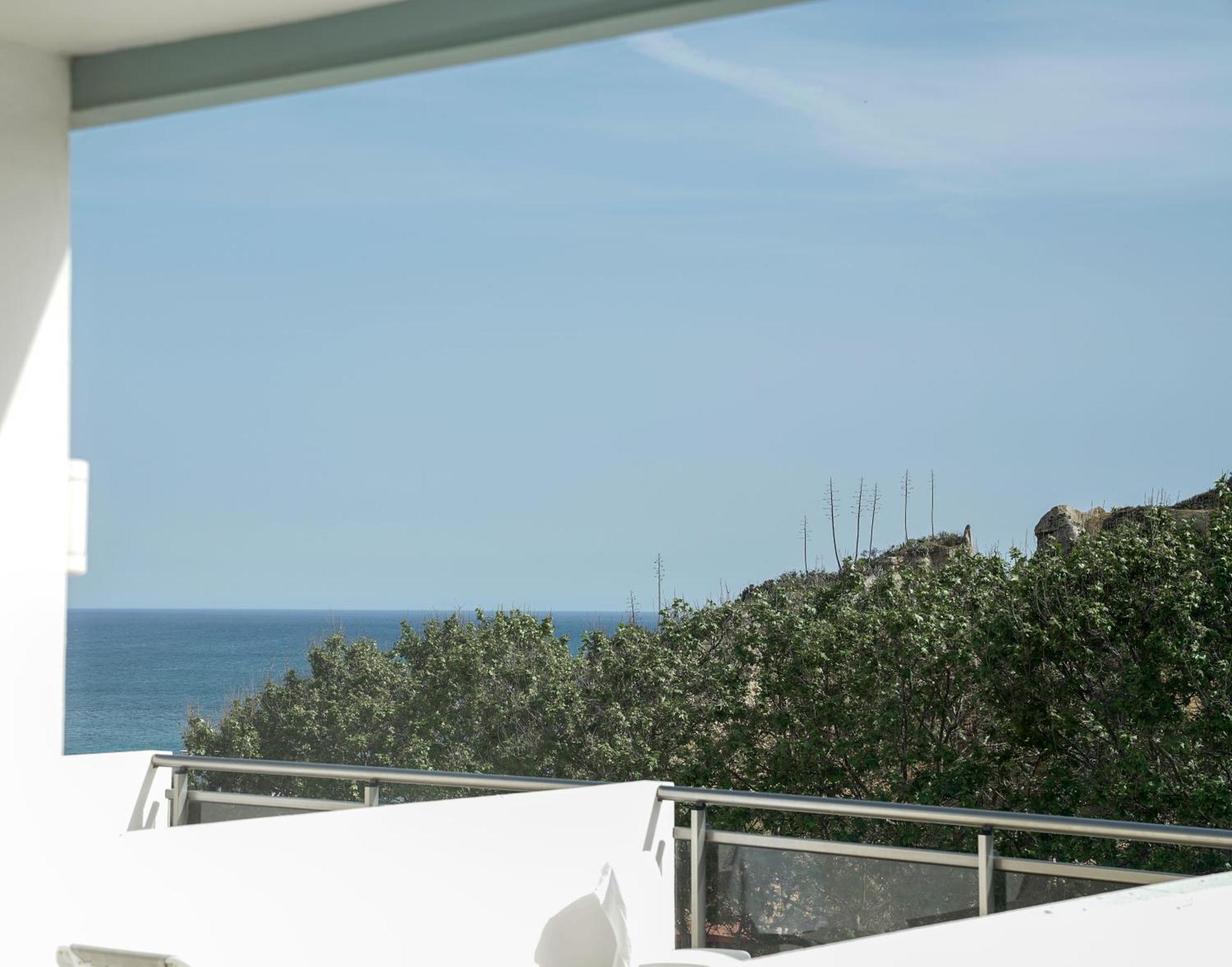 Carvi Beach Hotel Lagos Bagian luar foto