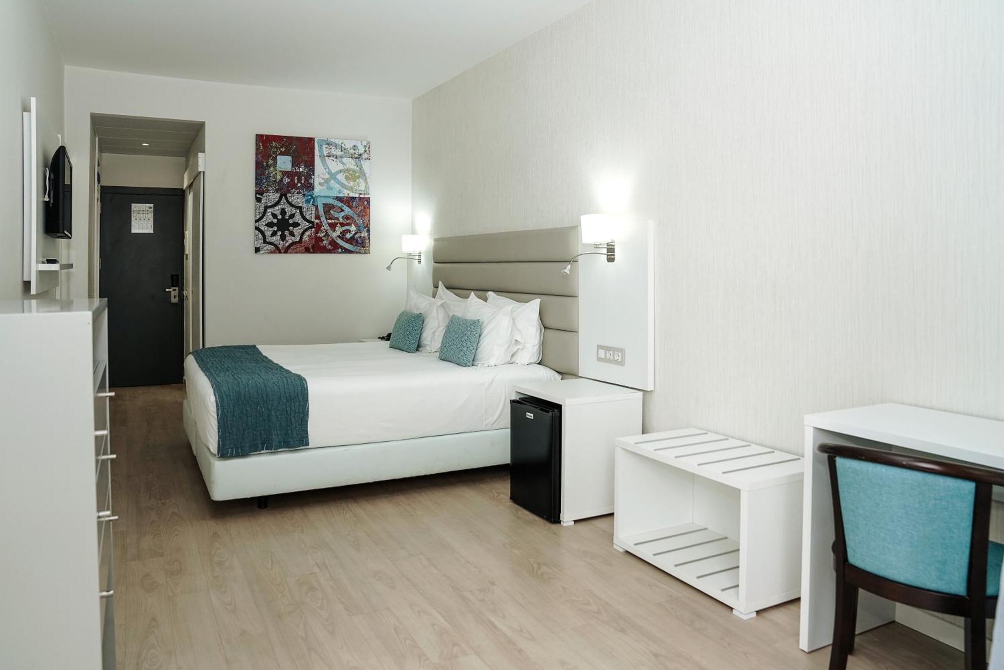 Carvi Beach Hotel Lagos Bagian luar foto